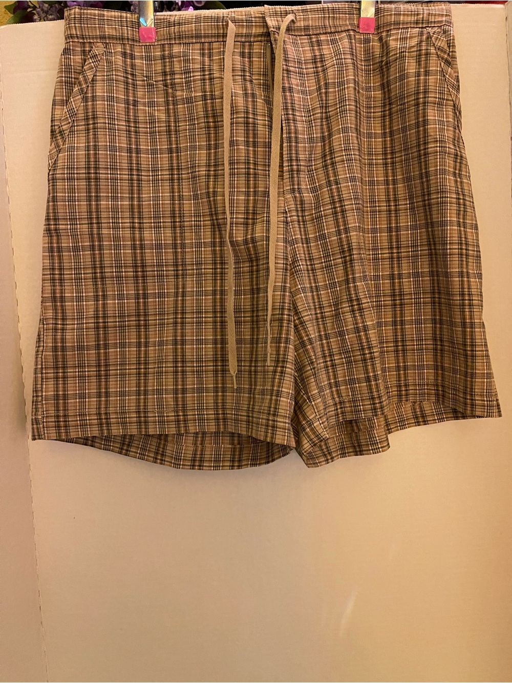 WHITE STAG Tan White Black Plaid women’s shorts size L
